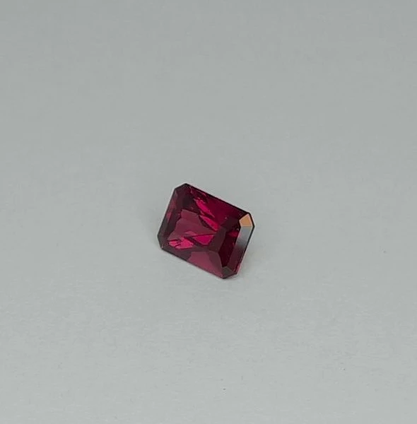 1.66ct Natural Rhodolite Garnet Loose Gemstone From Tanzania — view 1
